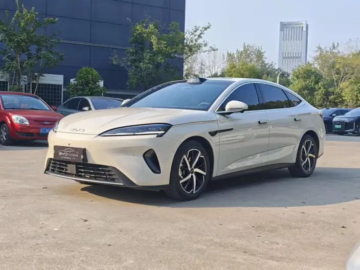 BYD Seal 07DM 2026 Model DM-i 230KM Flagship Model