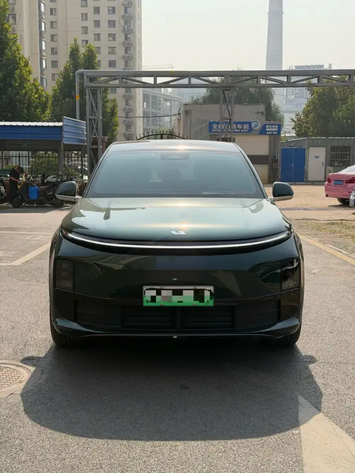 Li Auto L6 2024 Model Pro Edition – фото 2