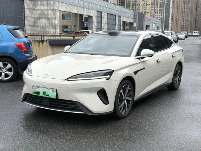 BYD Seal 07DM 2026 Model DM-i 230KM Flagship Model
