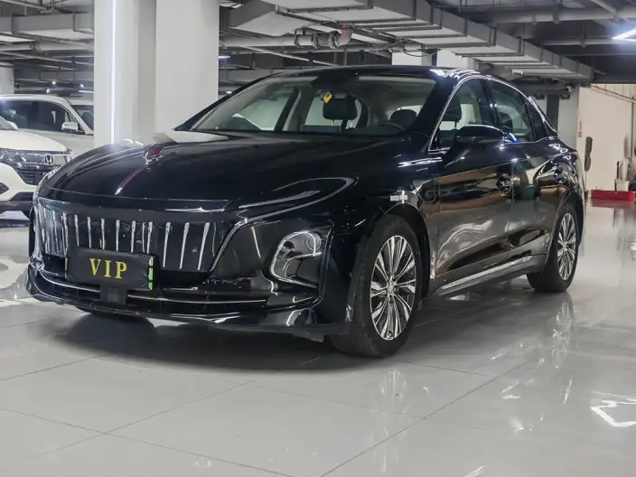 Hongqi E-QM5 2024 Model 610KM PLUS Edition 100kW – фото 1
