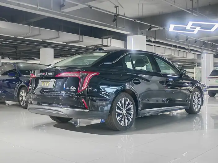 Hongqi E-QM5 2024 Model 610KM PLUS Edition 100kW – фото 6