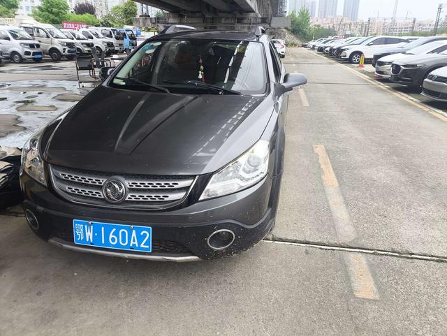 Dong f eng Aeolus H30 2014 модификация CROSS 1.5L автоматическое Zun Yi тип – фото 2