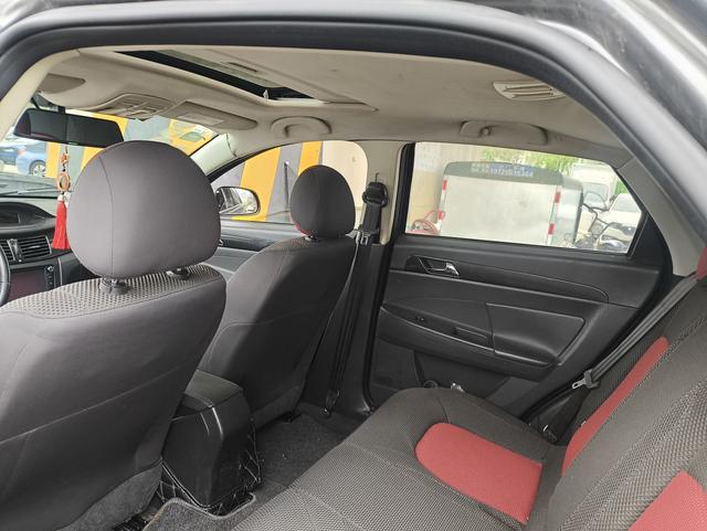 Dong f eng Aeolus H30 2014 модификация CROSS 1.5L автоматическое Zun Yi тип – фото 7