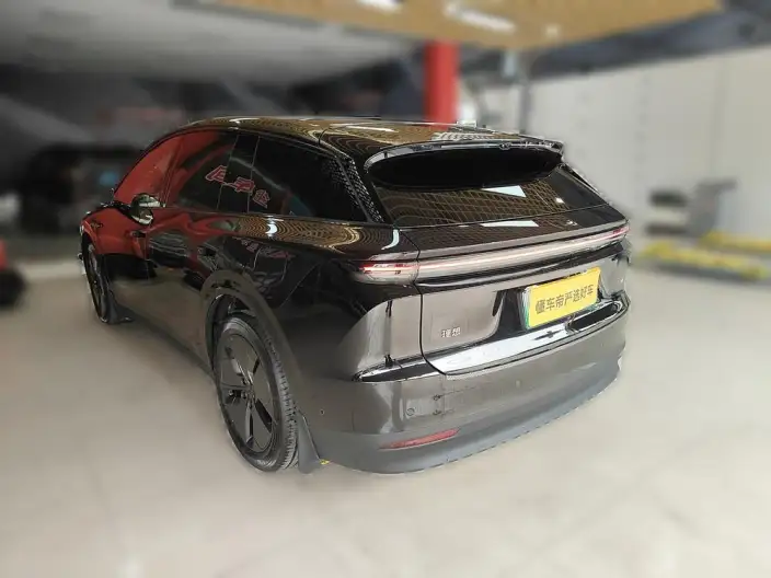 Li Auto i6 2025 Model 2WD Standard Edition