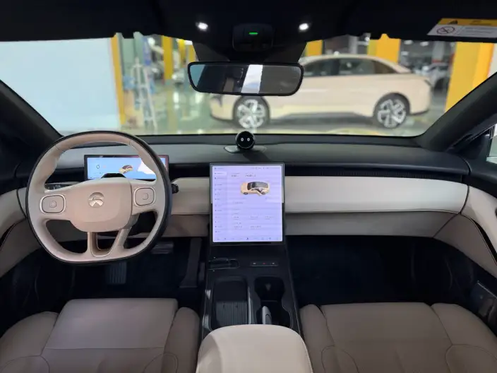 NIO ET5 2022 Model 75kWh – фото 8