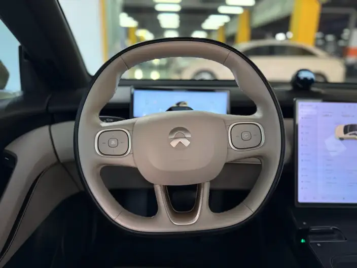 NIO ET5 2022 Model 75kWh – фото 9