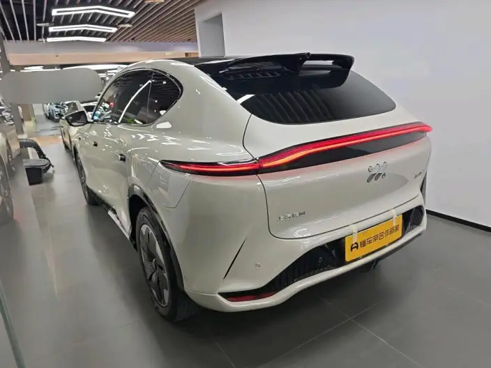 IM LS7 2023 Model Elite Rear Drive Edition