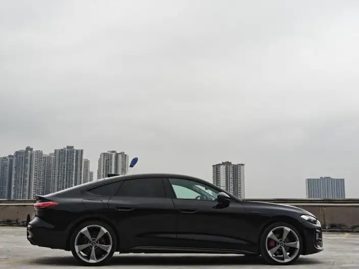 Audi A5 L Sportback 2026 Model 2.0TFSI 150kW Smart Edition Model – фото 7