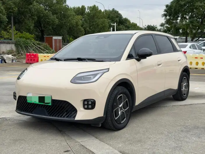 AION UT 2025 Model 330 Starlight Edition – фото 1