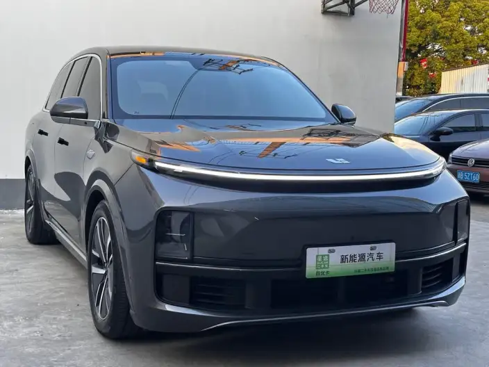 Li Auto L8 2024 Model Pro Edition