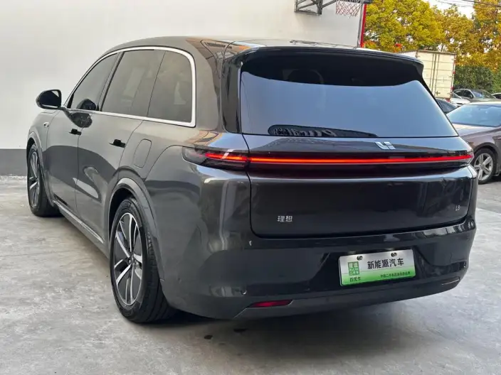 Li Auto L8 2024 Model Pro Edition