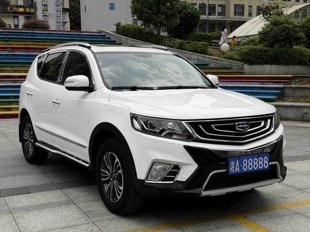 Geely Vision X6 Модель 2018 года 1.8L Manual 4G Connected Prestige – фото 3