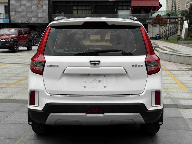 Geely Vision X6 Модель 2018 года 1.8L Manual 4G Connected Prestige – фото 5