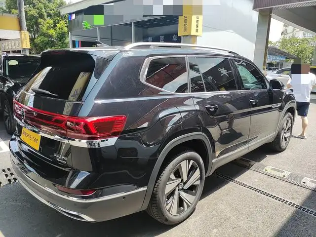 Volkswagen Teramont 2022 Model 530 V6 4WD Respect Deluxe Edition – фото 4