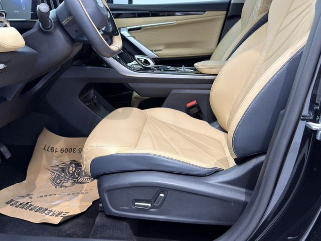 Geely Boyue L 2023 1.5TD DCT Premium – фото 8