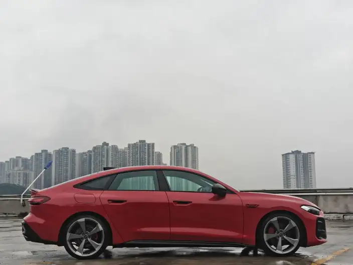 Audi A5 L Sportback 2026 Model 2.0TFSI quattro 150kW First Edition Limited edition – фото 8