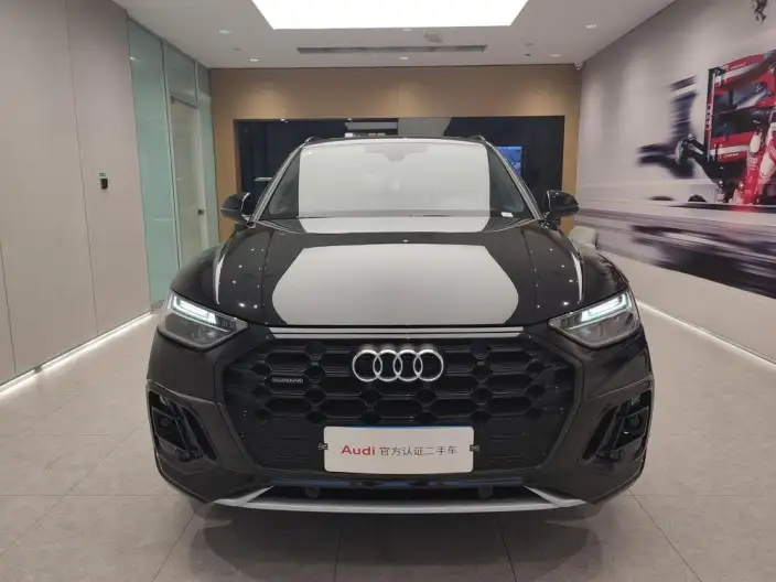 Audi Q5L 2025 Model quattro 45th Anniversary Collector Edition Edition 40TFSI Luxury Dynamic Model – фото 2