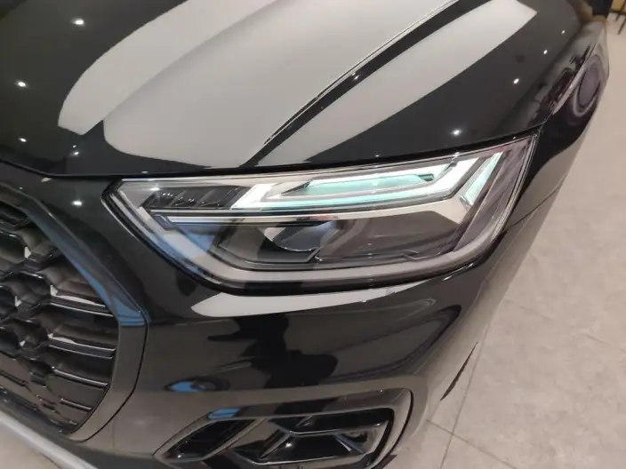 Audi Q5L 2025 Model quattro 45th Anniversary Collector Edition Edition 40TFSI Luxury Dynamic Model – фото 5