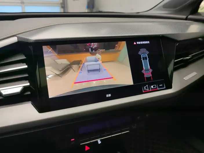 Audi Q4 e-tron 2023 Model 40 e-tron Chuangxing Edition – фото 5
