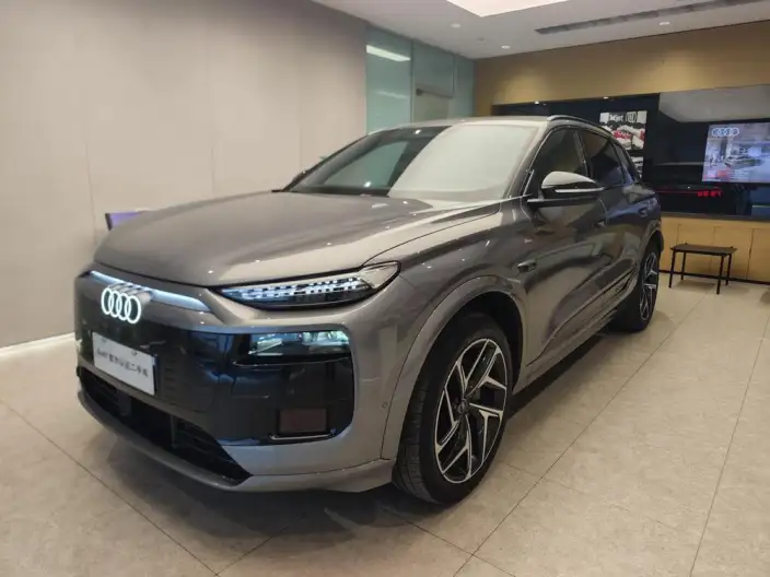 AUDI Q6L e-tron 2026 Model First Edition Pilot Edition