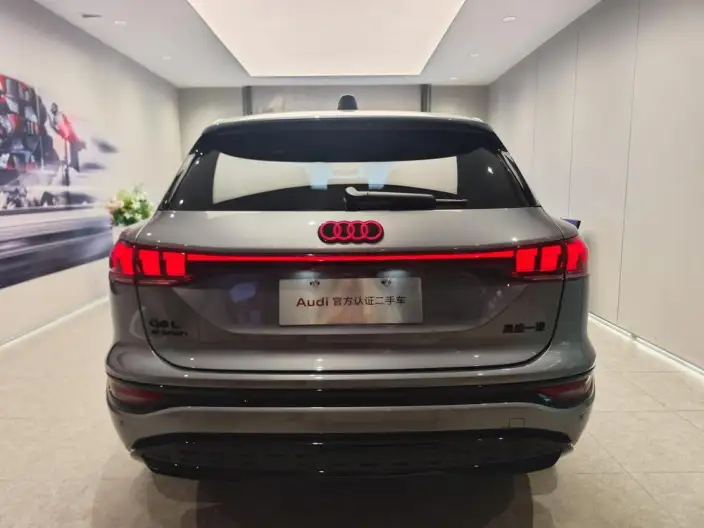 AUDI Q6L e-tron 2026 Model First Edition Pilot Edition