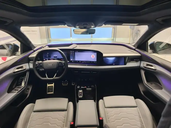 AUDI Q6L e-tron 2026 Model First Edition Pilot Edition – фото 8