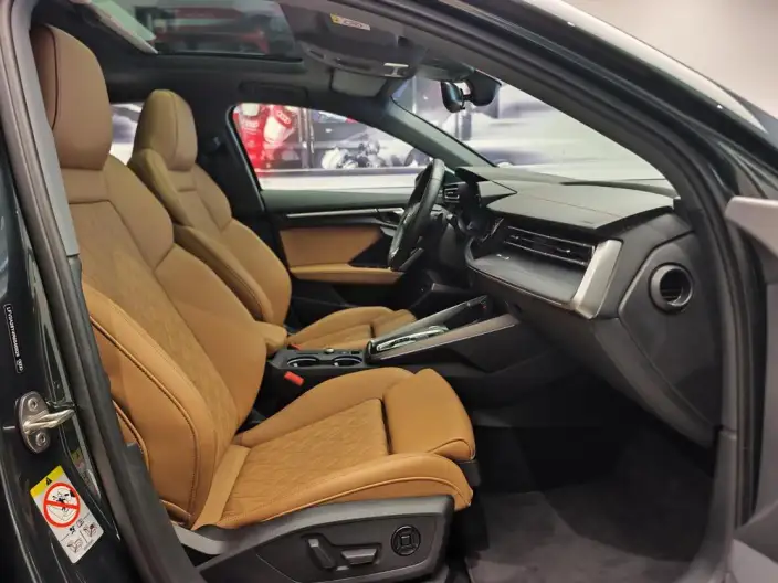 Audi A3 2025 Model A3L Limousine 35 TFSI Continental Flying Spur Exclusive Model – фото 9