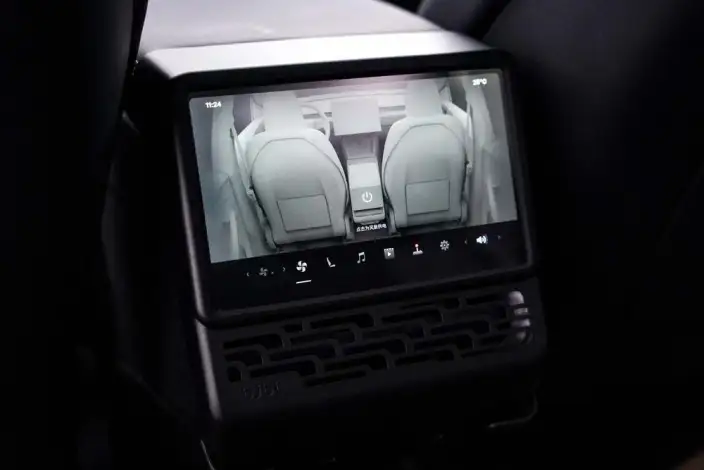 Model Y 2025 Model Rear-wheel drive version – фото 7