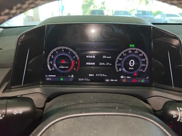 Honda INSPIRE 2023 Model 260TURBO Exquisite Edition – фото 6