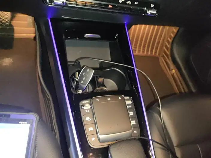 Mercedes-Benz GLB 2022 Model GLB 220 Dynamic Model – фото 9