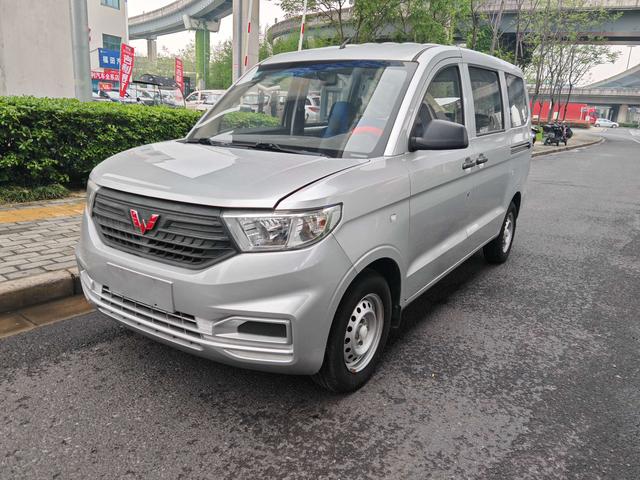 Wuling Hongguang V Модель 2021 года 1.5L Manual Jinxiang Edition