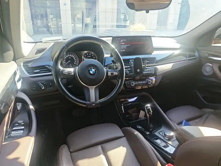 BMW X2 2023 Model sDrive25i M Sports Night Edition – фото 5