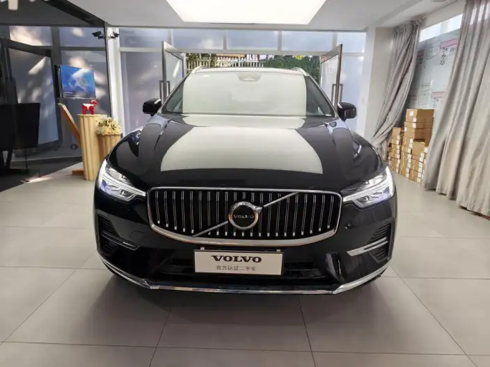 Volvo XC60 2025 Model B5 4WD Smart Range Deluxe Edition