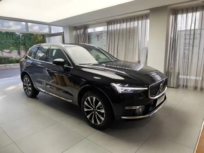 Volvo XC60 2025 Model B5 4WD Smart Range Deluxe Edition