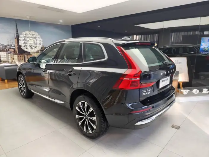 Volvo XC60 2025 Model B5 4WD Smart Range Deluxe Edition