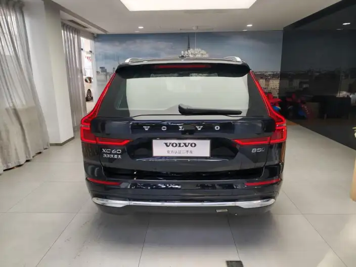 Volvo XC60 2025 Model B5 4WD Smart Range Deluxe Edition – фото 5