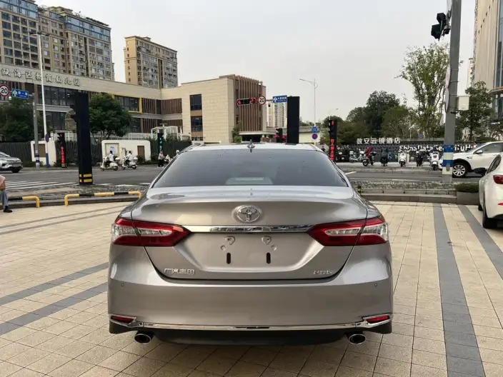 Toyota Camry 2023 Model 2.0GVP Leading version – фото 5