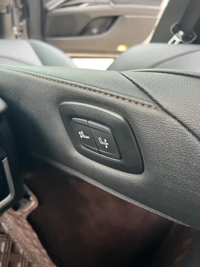 Toyota Camry 2023 Model 2.0GVP Leading version – фото 8