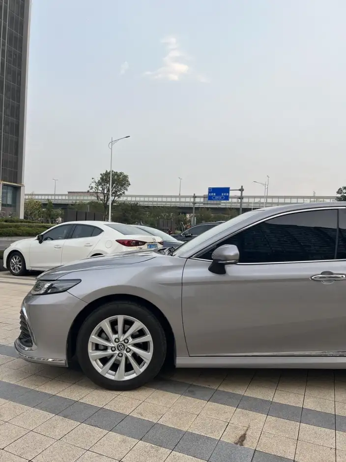 Toyota Camry 2023 Model 2.0GVP Leading version – фото 9