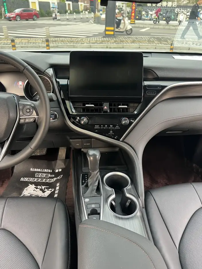 Toyota Camry 2023 Model 2.0GVP Leading version – фото 10
