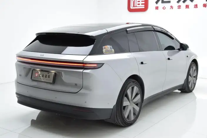 Li Auto i6 2025 Model 4WD Standard Edition – фото 6