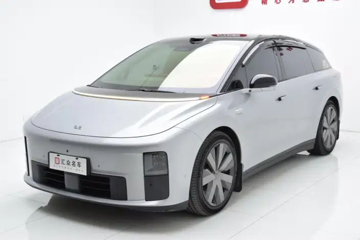 Li Auto i6 2025 Model 4WD Standard Edition – фото 8