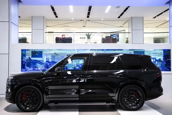 ZEEKR 9X 2025 Model Obsidian Black Edition 70kWh VI seat