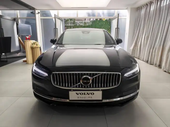 Volvo S90 2025 Model B5 Smart Range Deluxe Edition