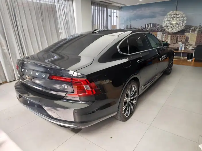 Volvo S90 2025 Model B5 Smart Range Deluxe Edition – фото 6