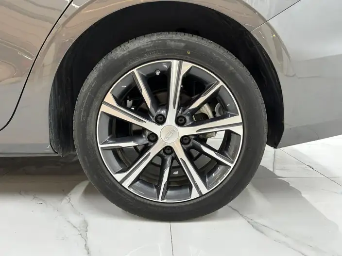 Geely Emgrand 2023 Model No. 4 Gen Champion Edition 1.5L CVT Noble Model – фото 9