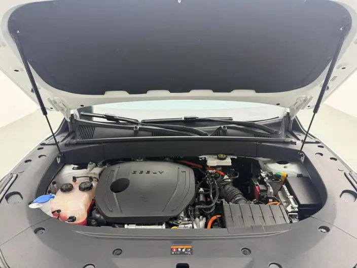 Geely Galaxy L7 2023 Model 1.5T DHT 115km PLUS – фото 10