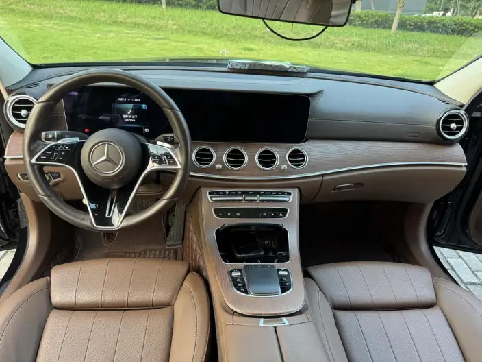 Mercedes-Benz E-Class 2023 Model Facelift E 260 L sedan – фото 8