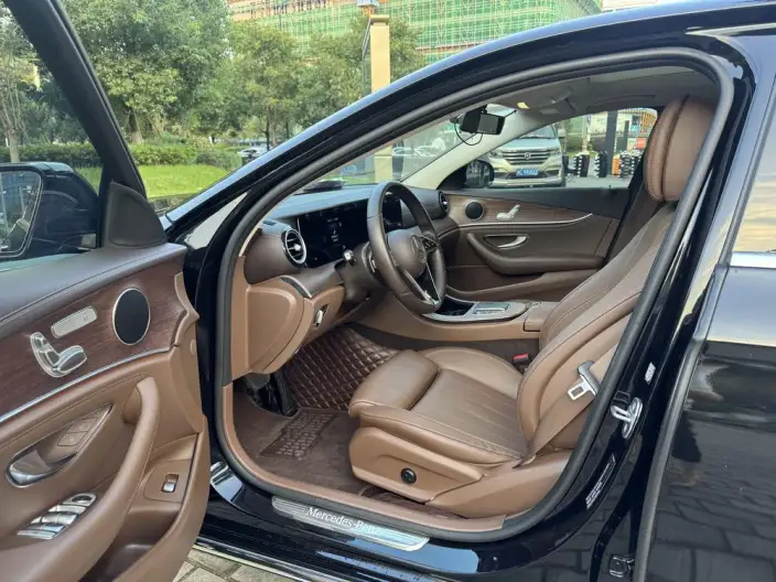 Mercedes-Benz E-Class 2023 Model Facelift E 260 L sedan – фото 9