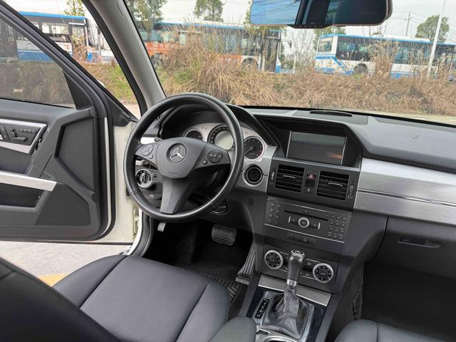Mercedes-Benz GLK-Class импорт 2011 модификация GLK 300 4MATIC Luxury – фото 10